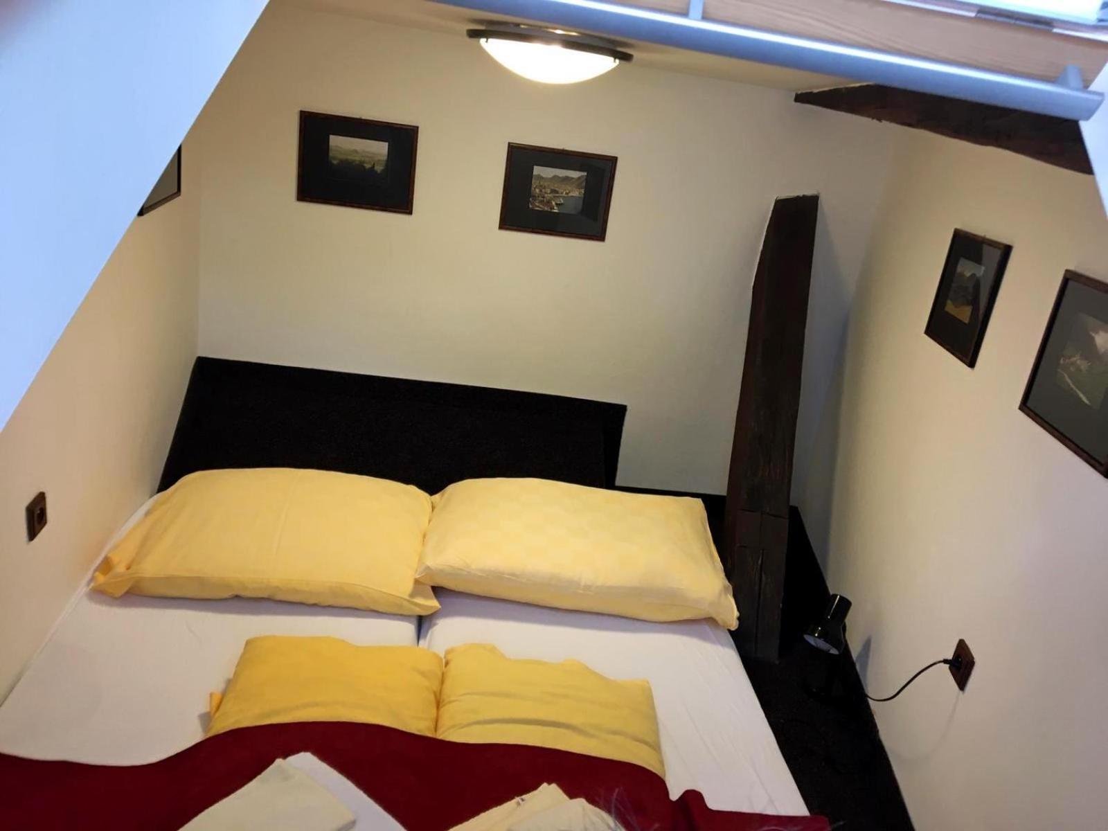 Hotel St Florian Loket Bilik gambar