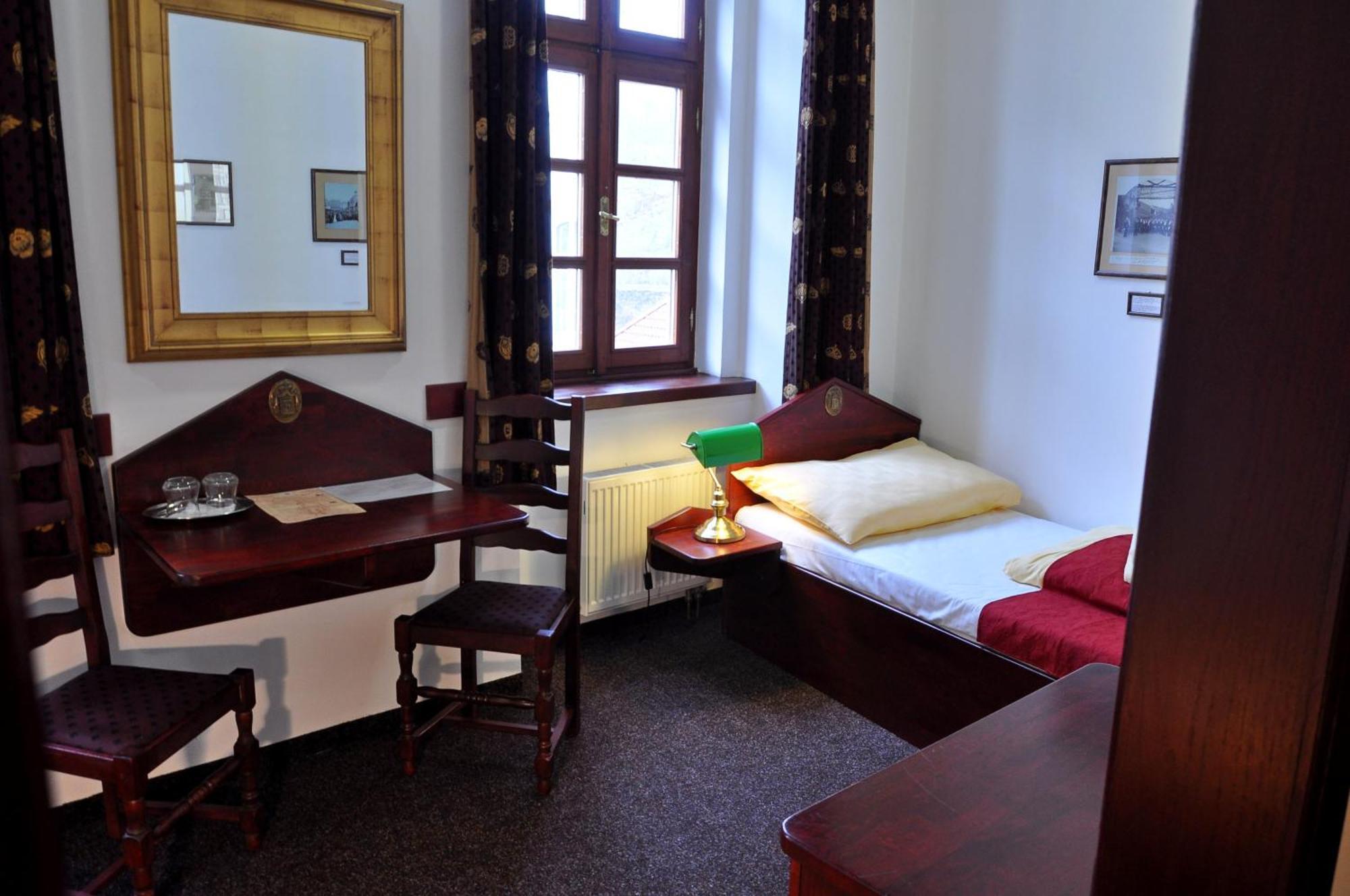 Hotel St Florian Loket Luaran gambar