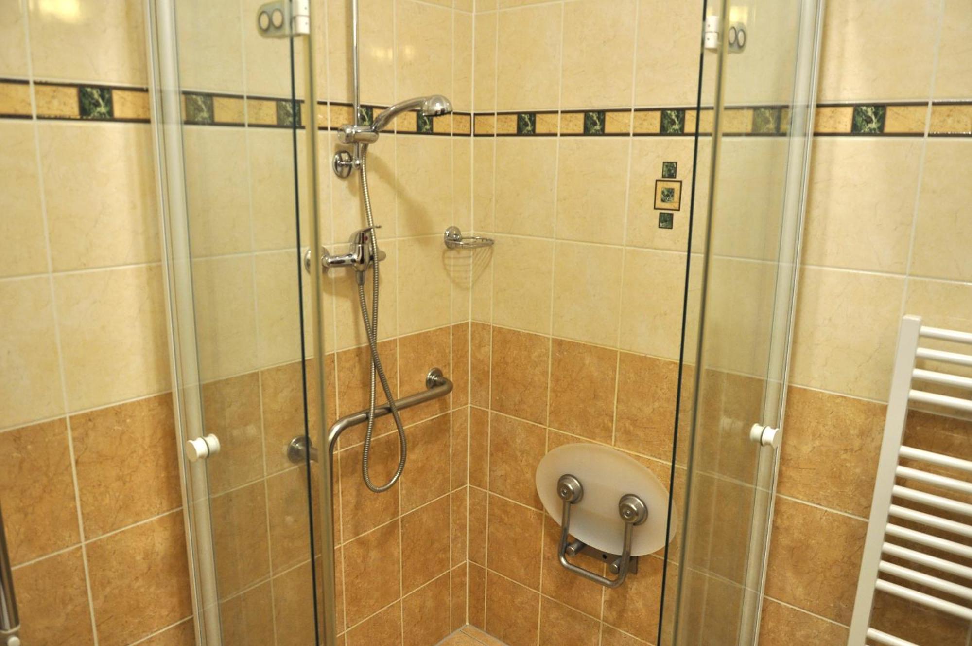 Hotel St Florian Loket Bilik gambar