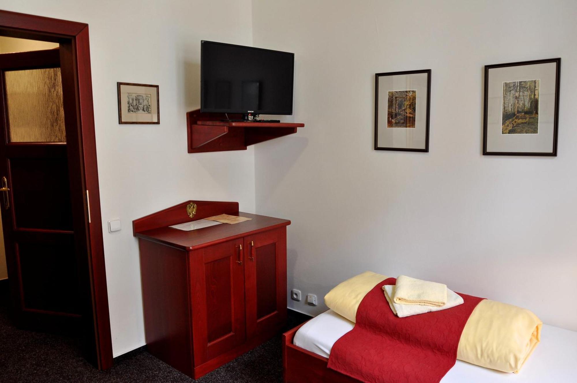 Hotel St Florian Loket Bilik gambar