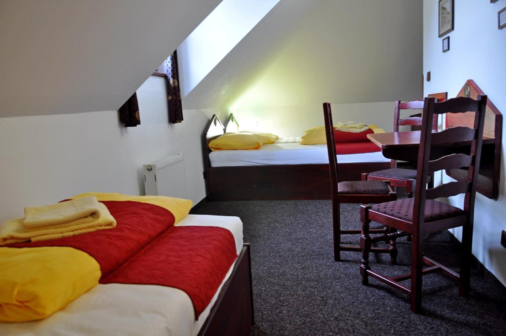 Hotel St Florian Loket Bilik gambar