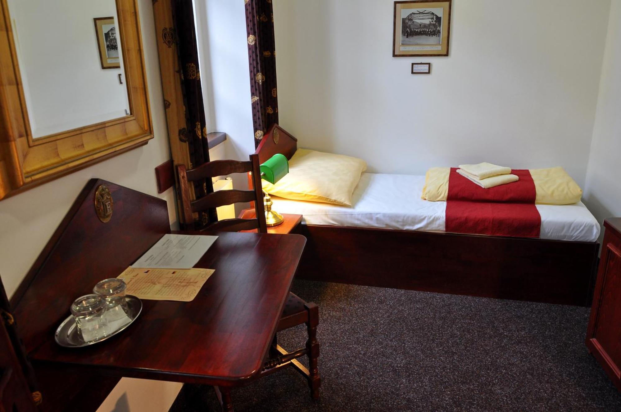 Hotel St Florian Loket Bilik gambar